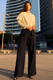 Women Smart Pocket Wide-leg Trouser - Black