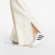 Women Smart Pocket Wide-leg Trouser - Oat Milk